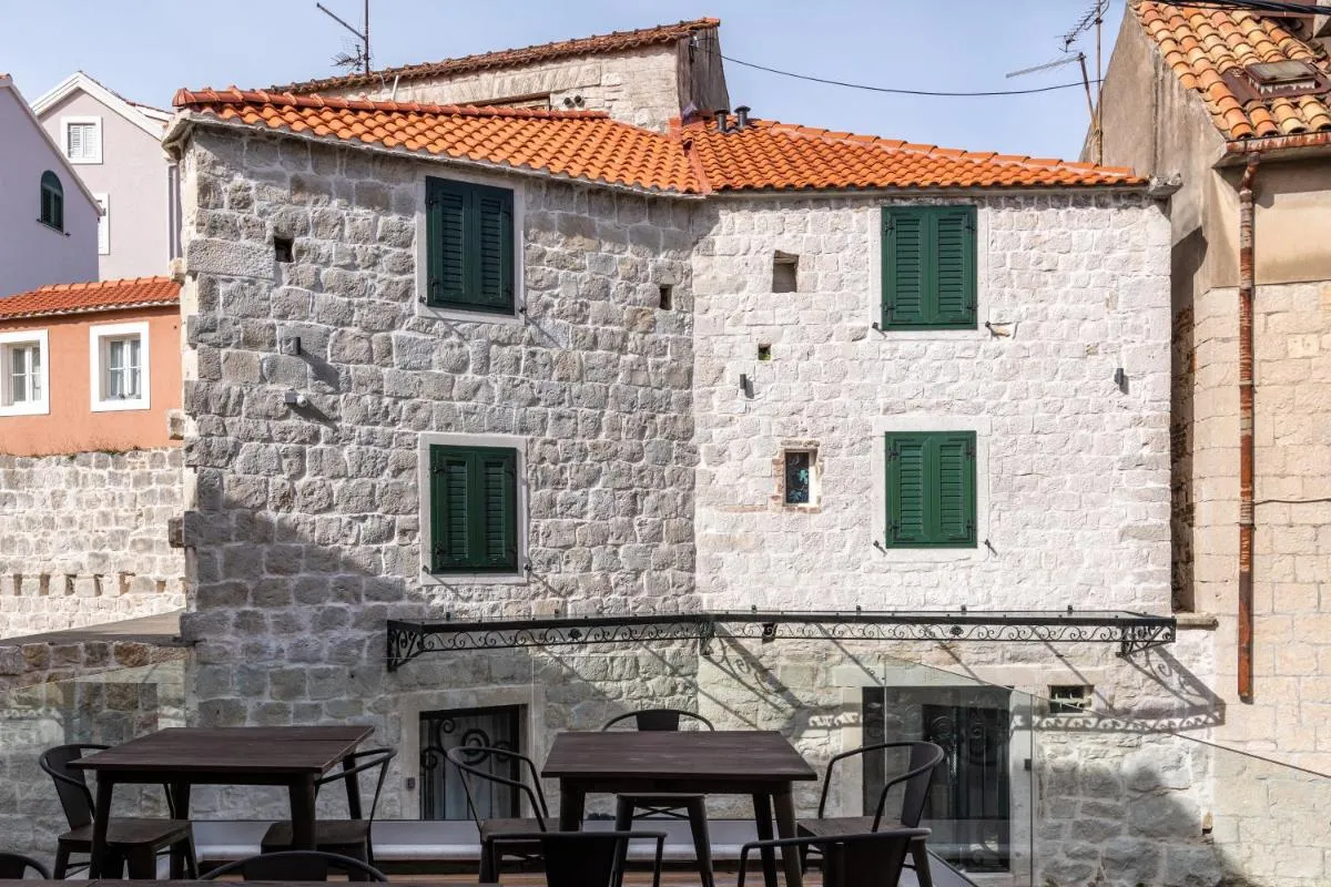 Image 5 of Historic Plaza Varos Split