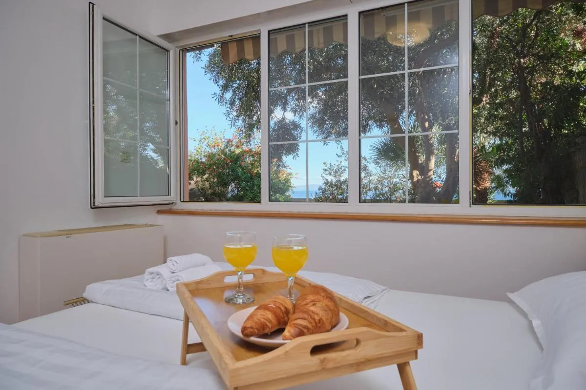Image 3 of Holiday Seaview Apartment
