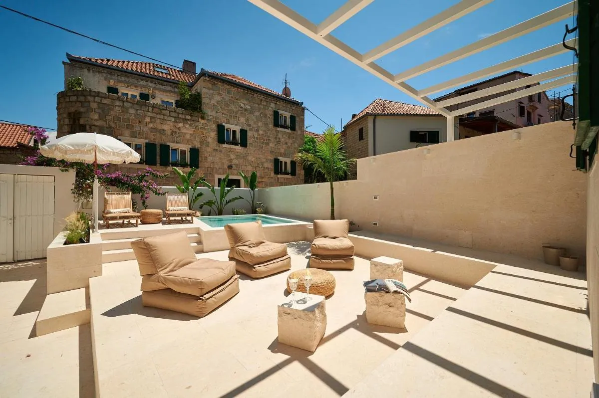 Image 2 of Ibella Luxury Rooms