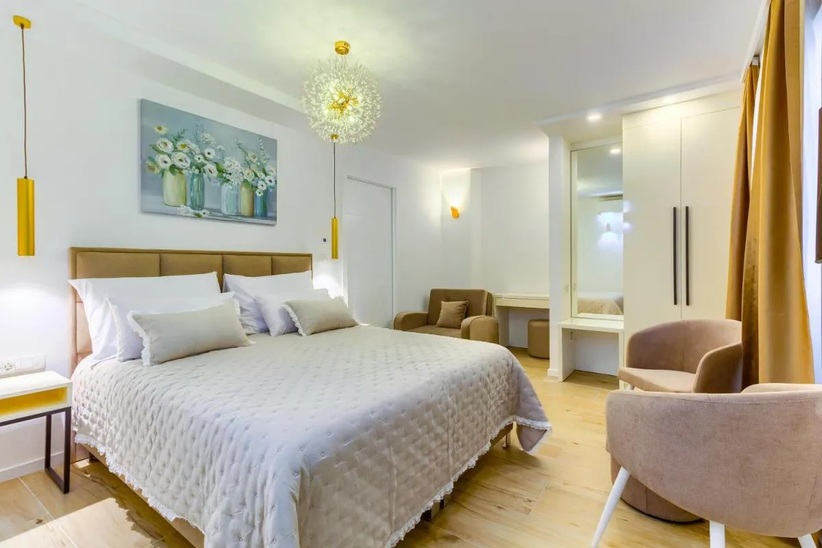 Image 3 of Irini Luxury Rooms