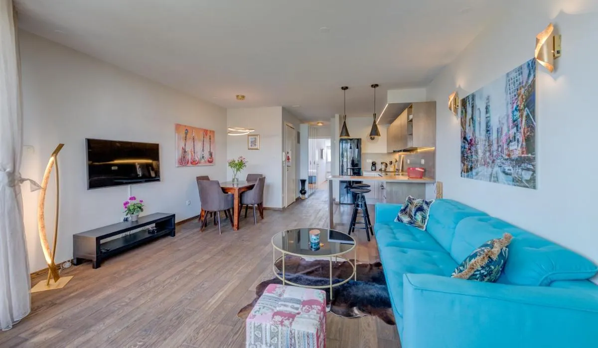 Image 4 of LORI APARTMENT