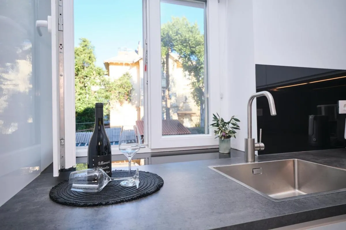 Image 1 of LaMer Luxury Suite