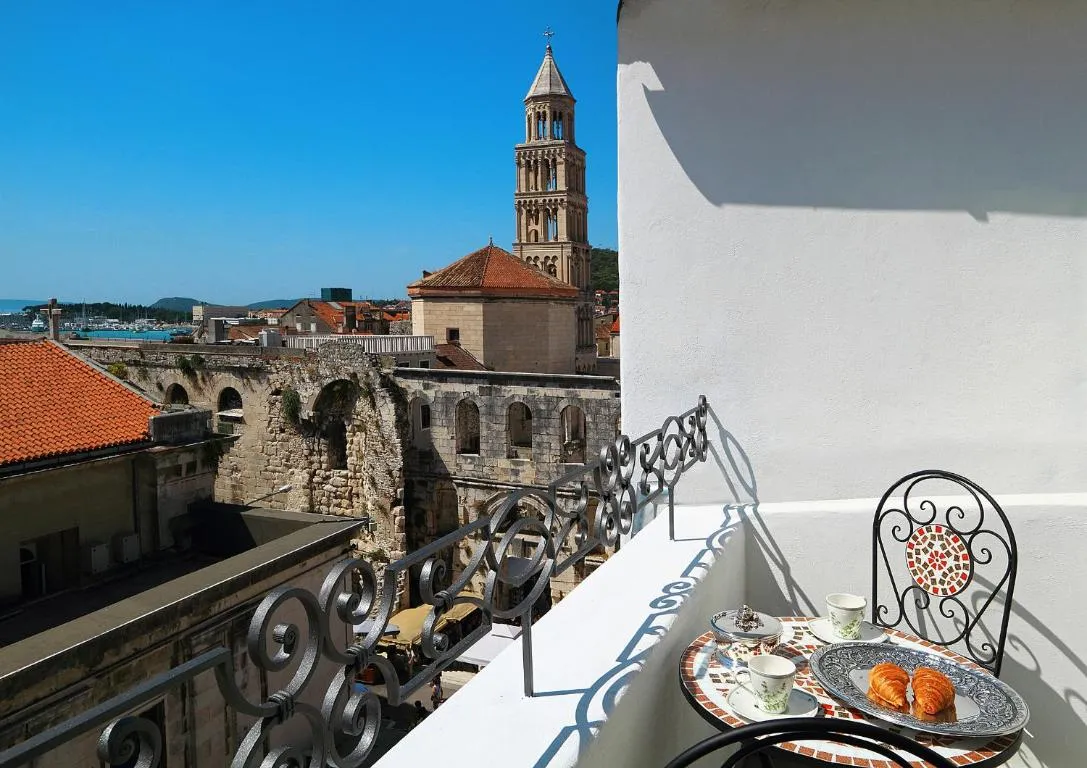 Image of La Porta Luxury Rooms