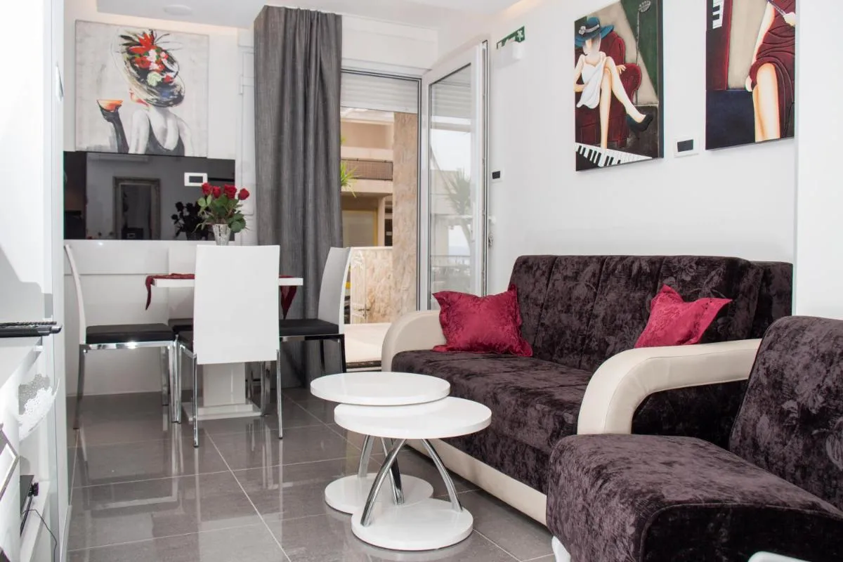 Image 3 of Lady Tania Apartment