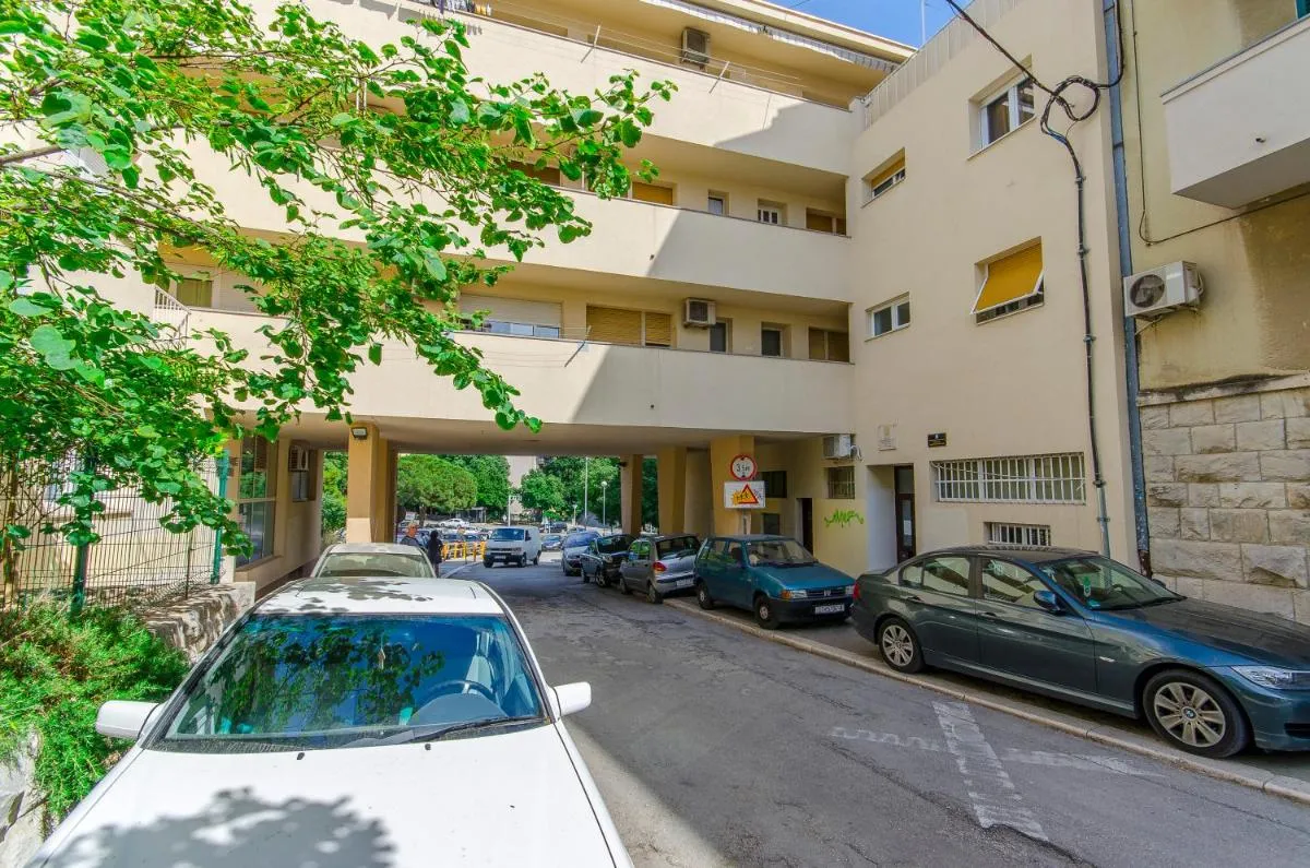 Image 5 of Lanuna apartment