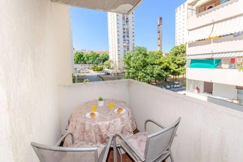 Image 5 of Liss Apartment
