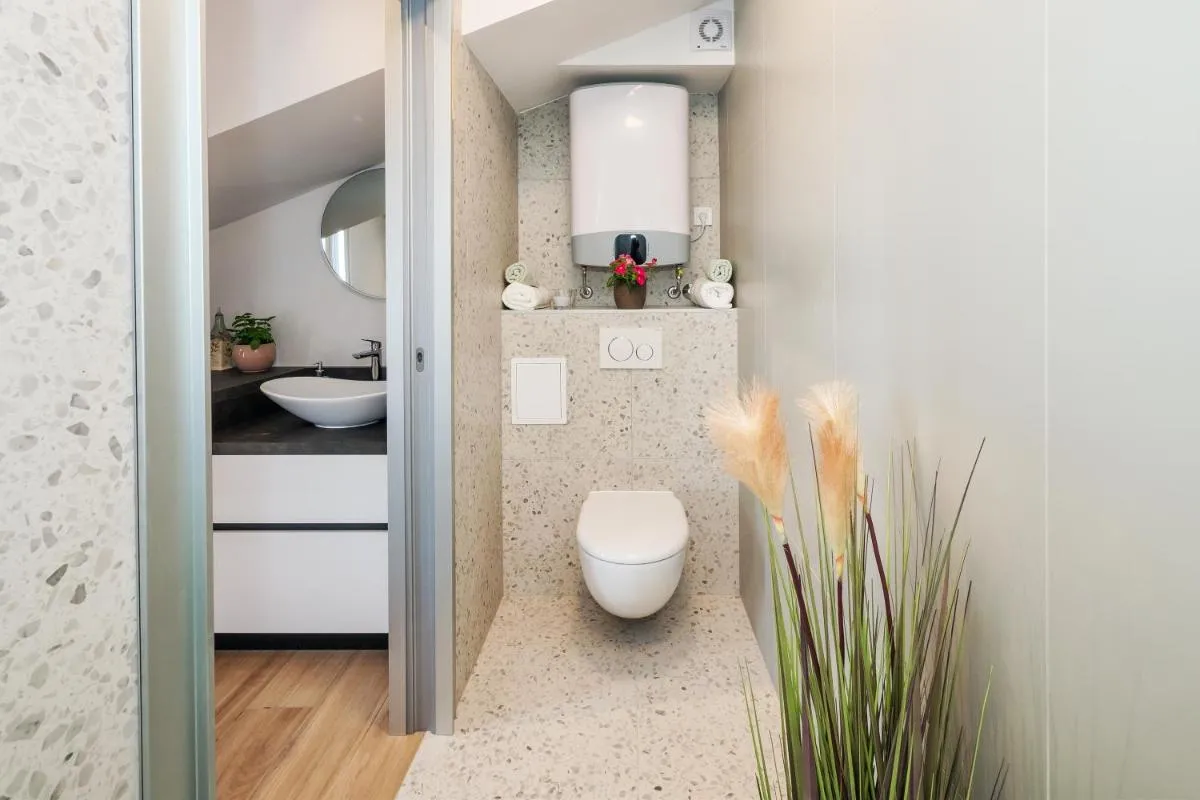 Image 2 of Lucio suites