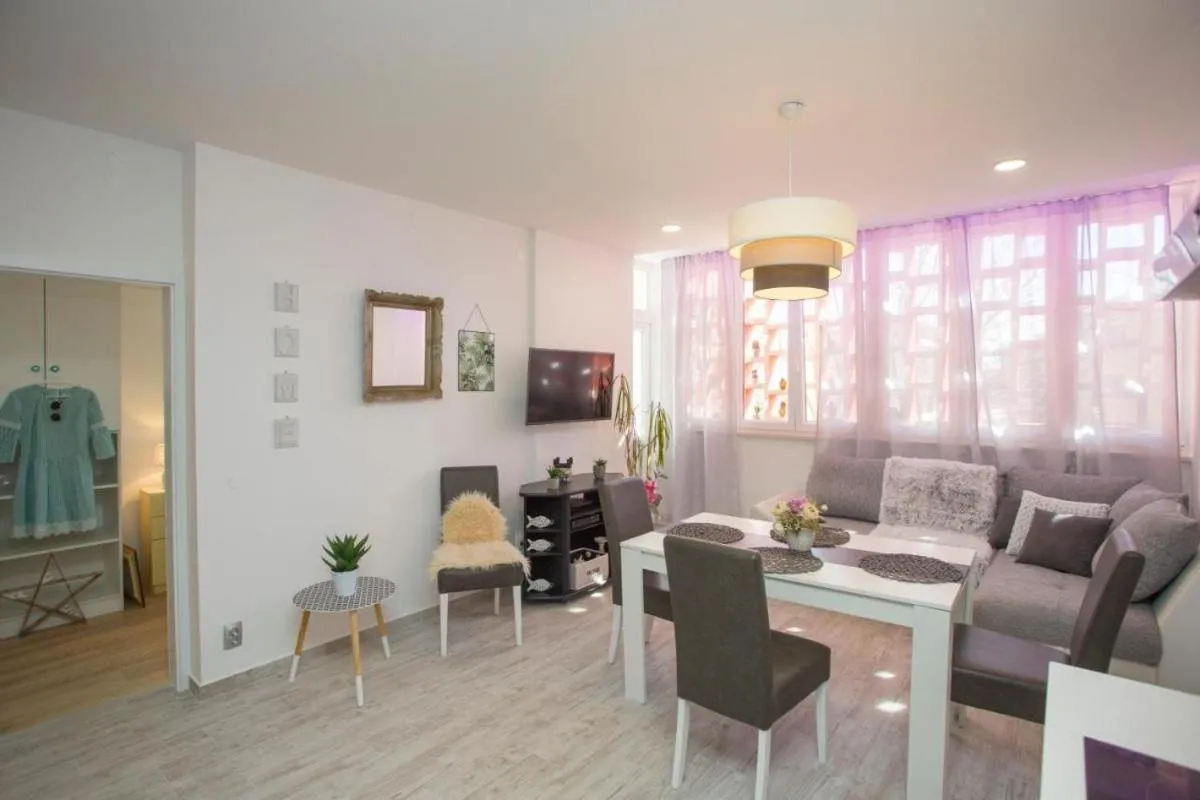 Image 4 of Lux apartment Draga with balkony