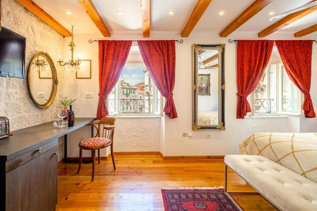 Image 2 of Luxe Villa Ammarulla