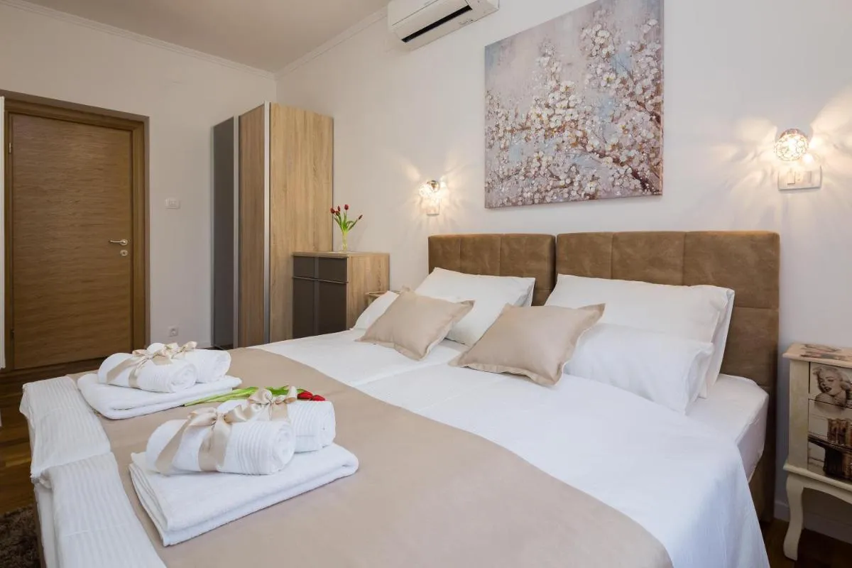 Image 6 of Luxury Apartment Luce