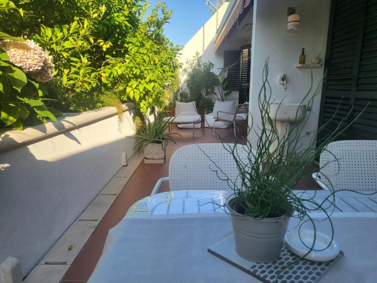 Image 2 of Luxury Apartment Mariuci