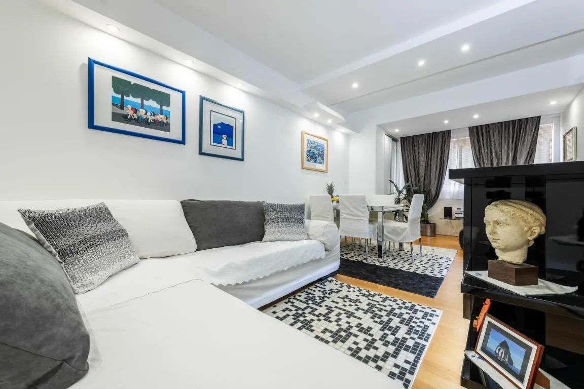 Image of Luxury Apartment Set