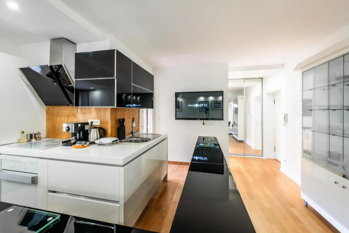 Image 2 of Luxury Apartment Set