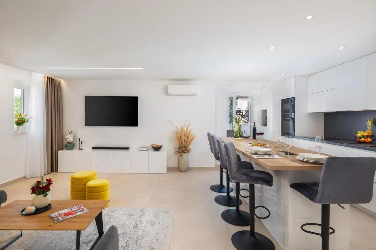 Image 4 of Luxury Apartment Silvery in Split center with jacuzzi, sauna and parking