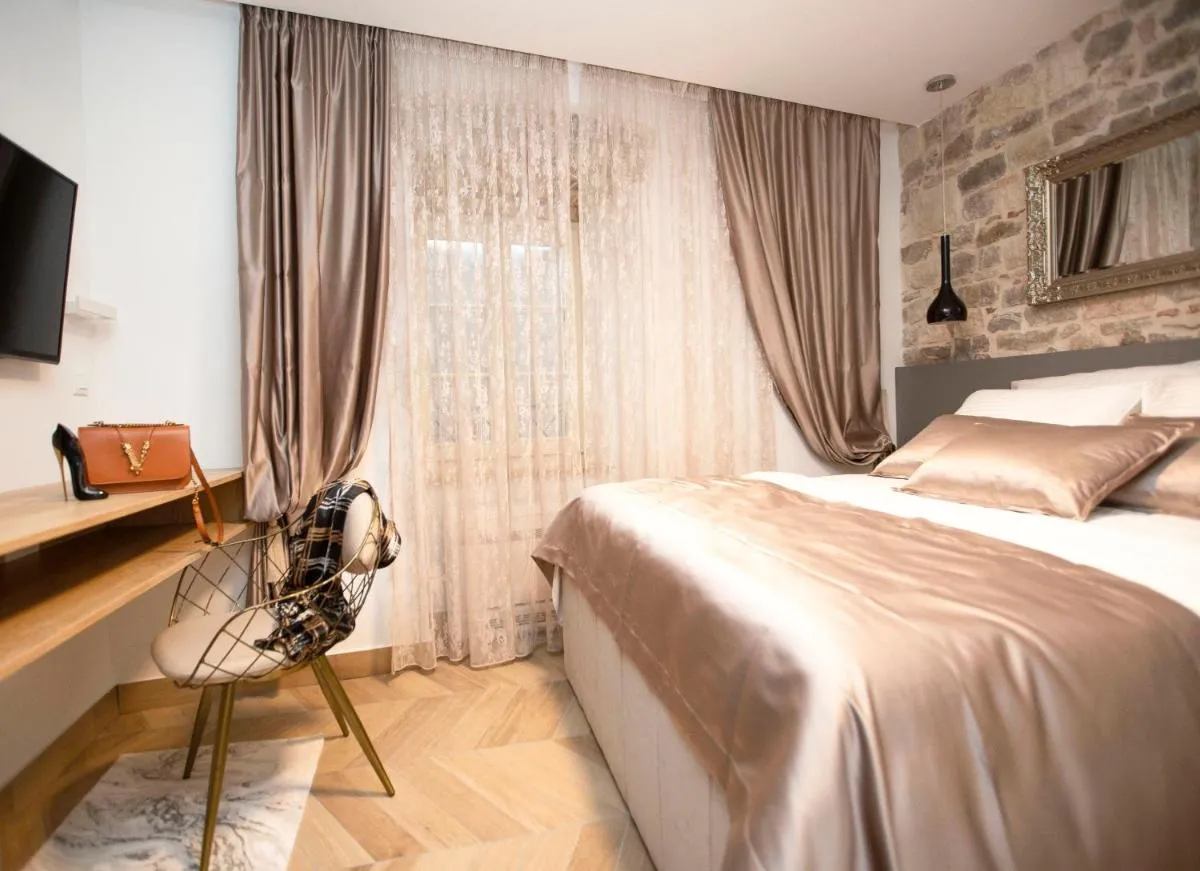 Image 1 of Luxury Apartments Lilly 1