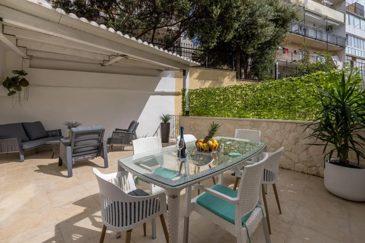 Image 4 of Luxury Leona apartment