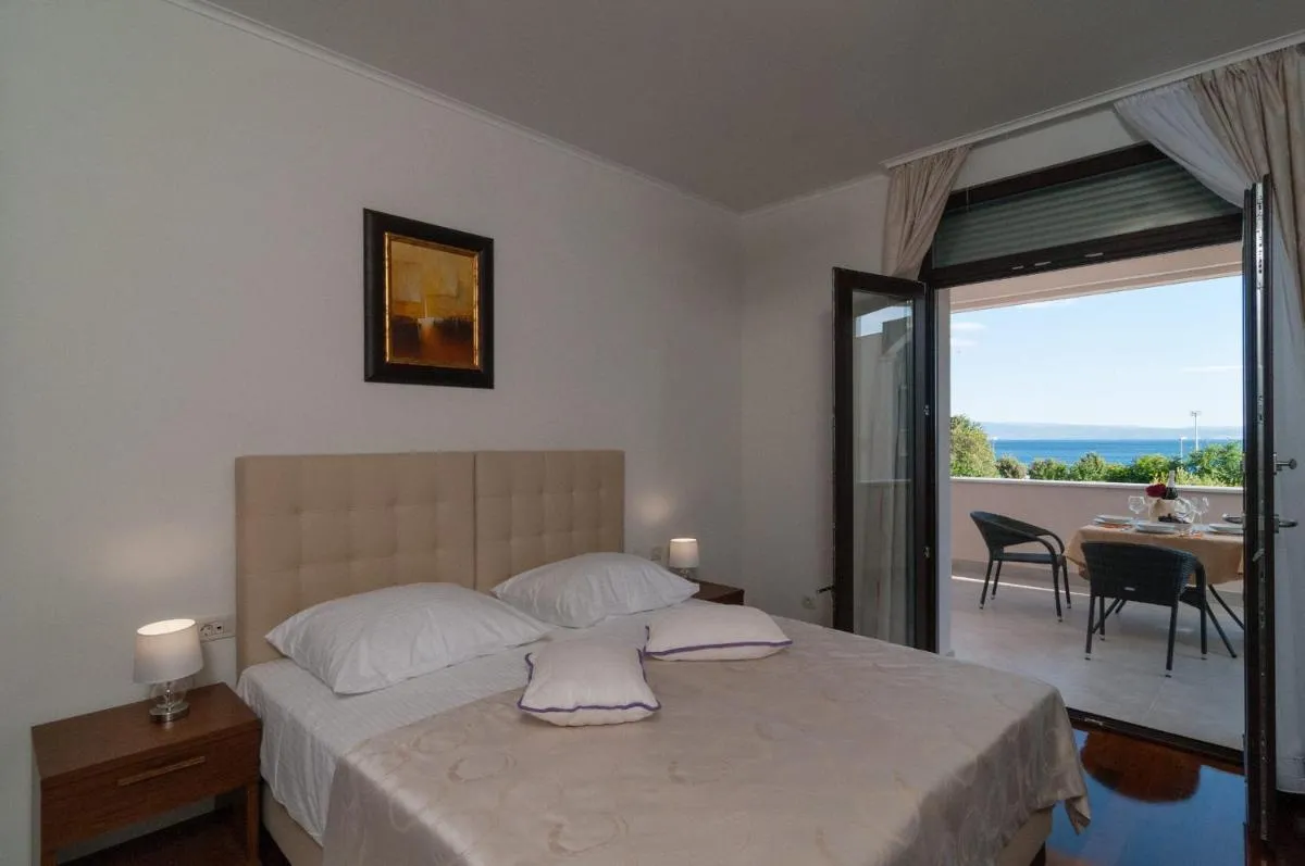 Image 6 of Luxury Rooms Near the Beach