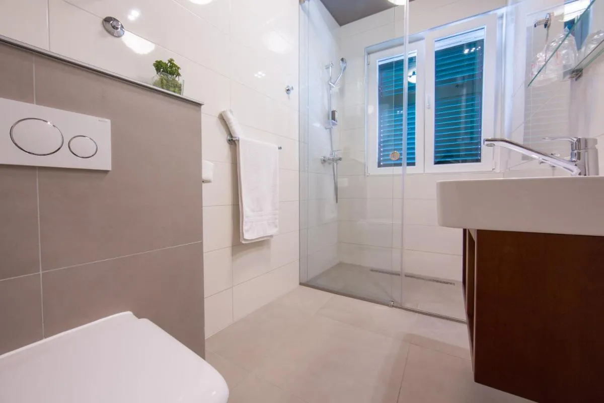 Image 4 of Luxury Rooms Silente Bacvice 1