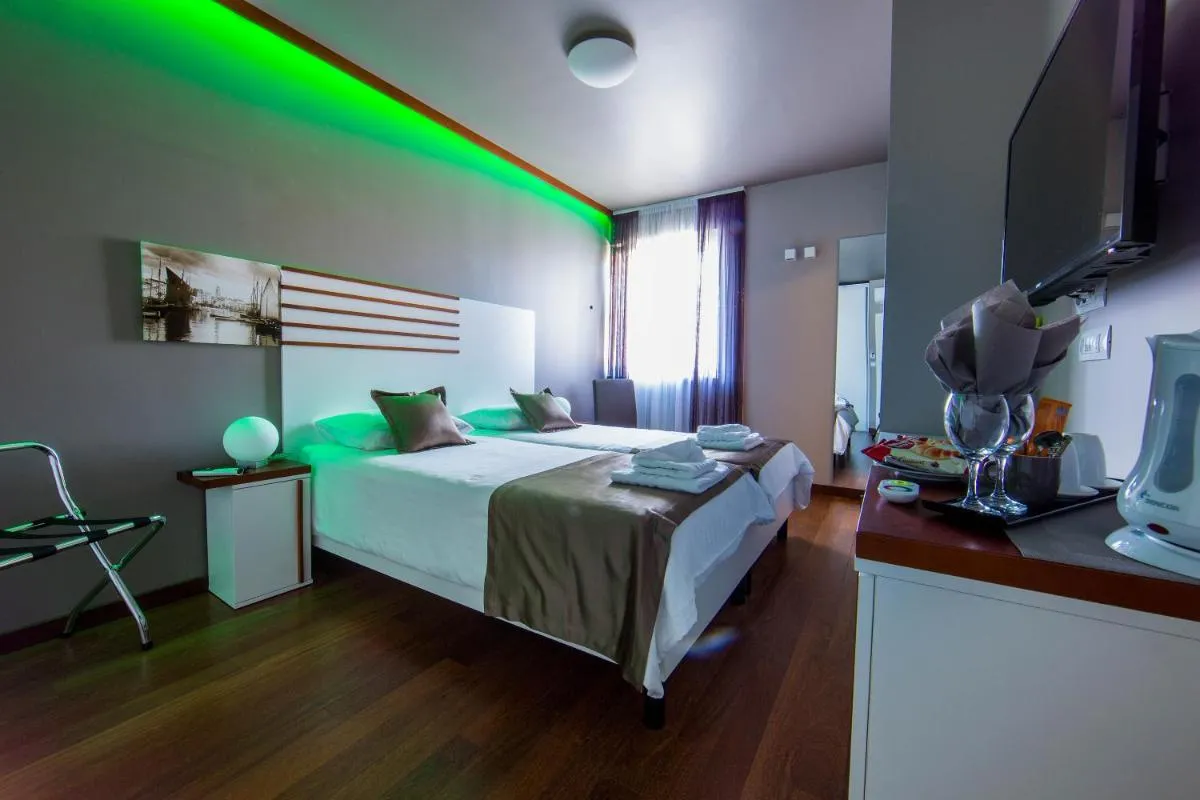 Image 2 of Luxury Rooms Silente Bacvice 1