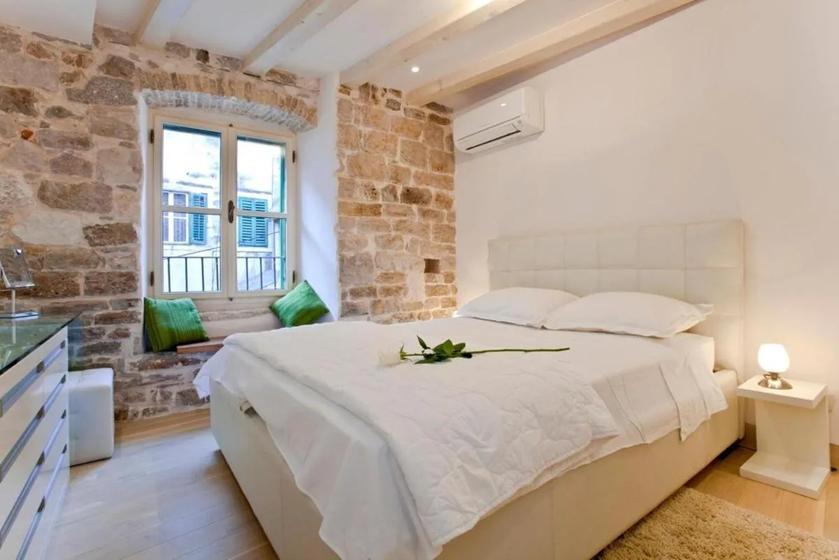 Image 1 of Luxury San Giovanni Apartment 2