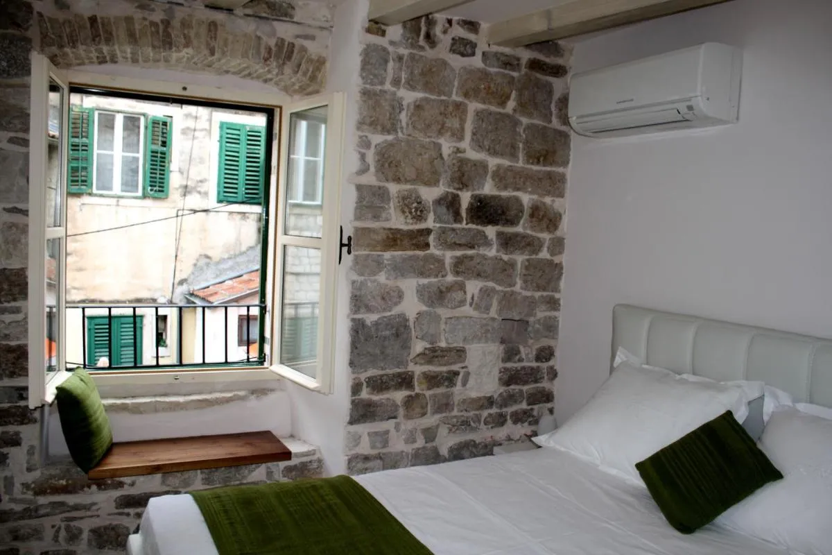 Image 6 of Luxury San Giovanni Apartment 2