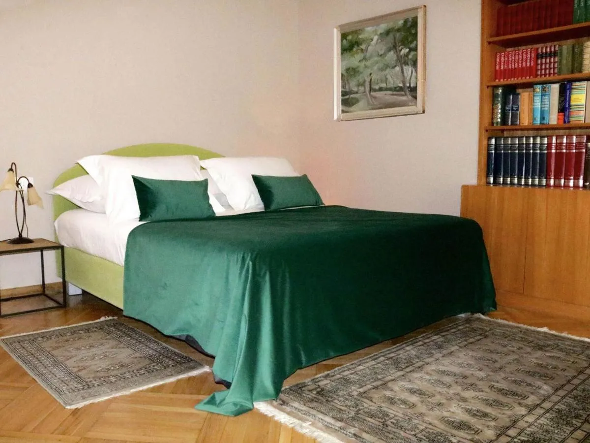 Image 6 of Luxury Suite Jasmin-Two Bedroom Suite with Hot Tub