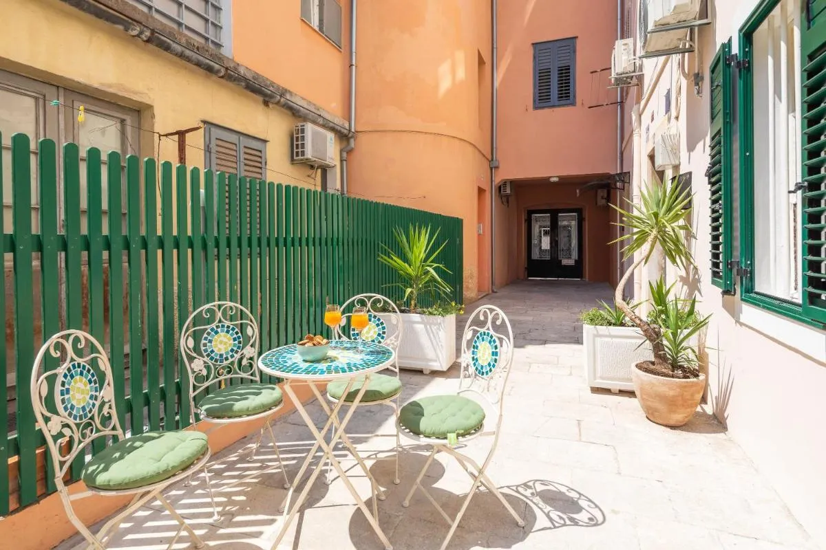 Image 5 of Luxury apartment Toni