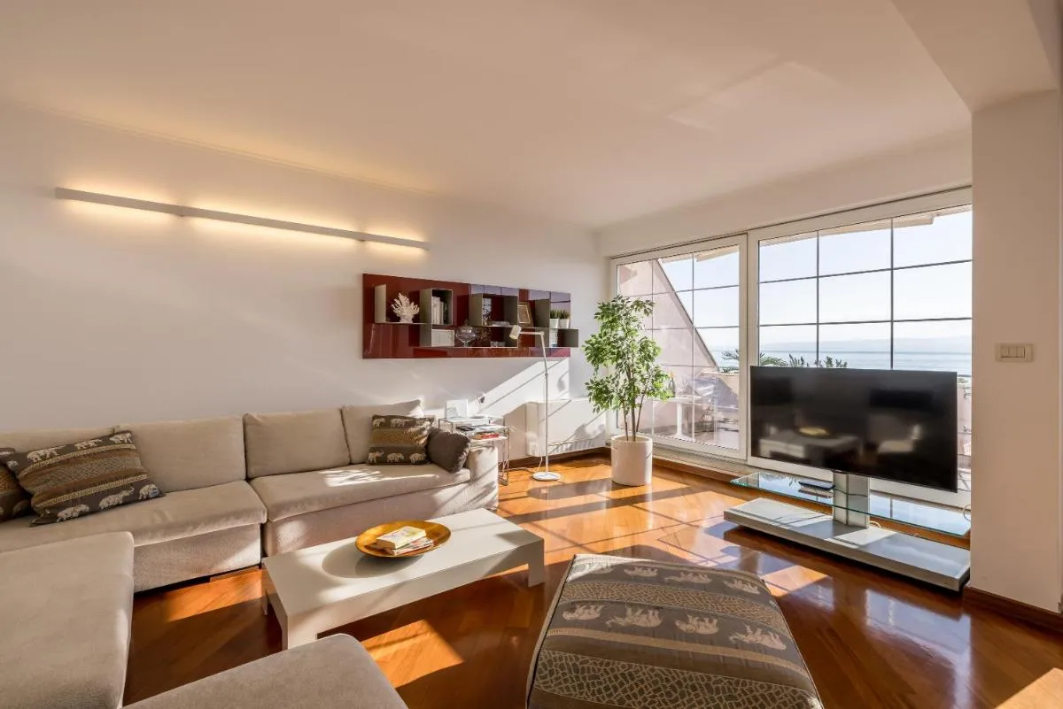 Image 4 of Luxury apartment Zen