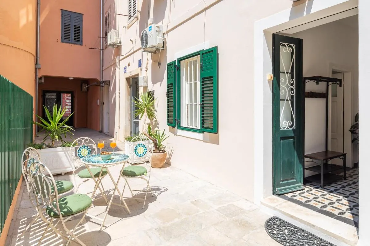 Image 5 of Luxury apartment with patio in the heart of Split