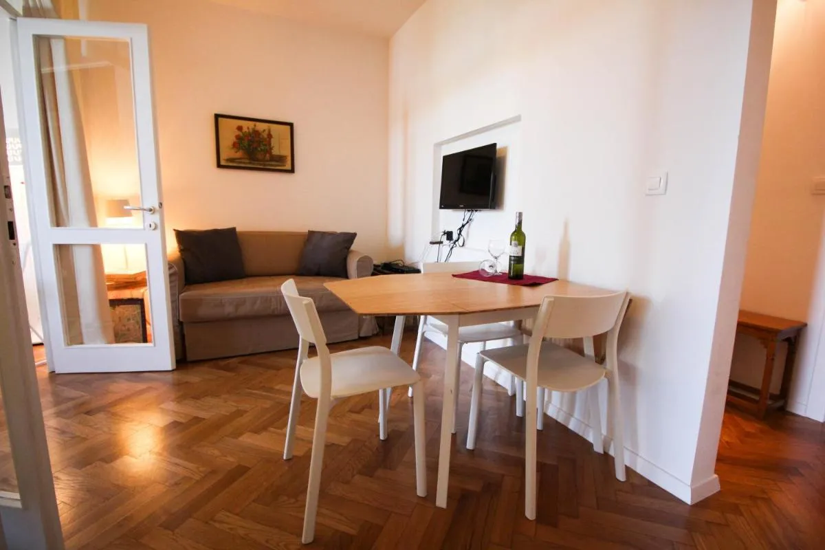 Image 2 of Luxury living Apartments