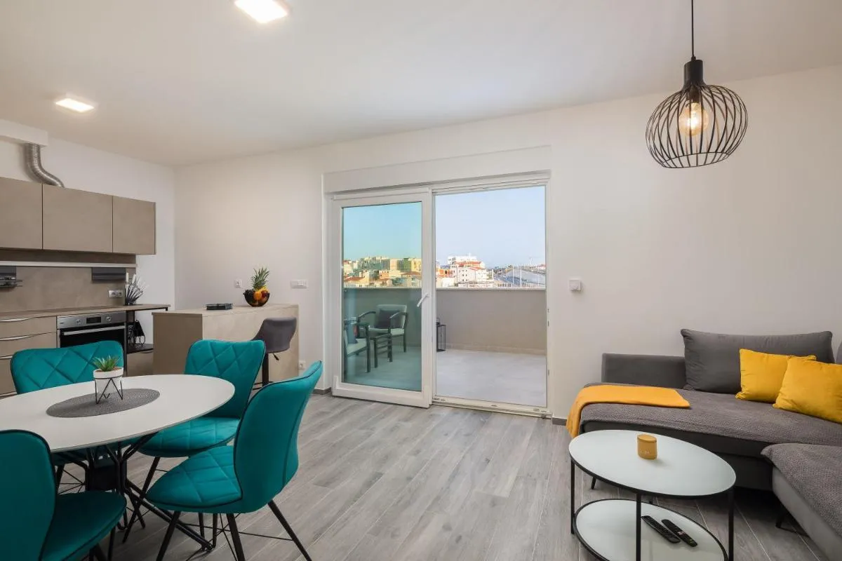 Image 4 of Luxury penthouse Papic