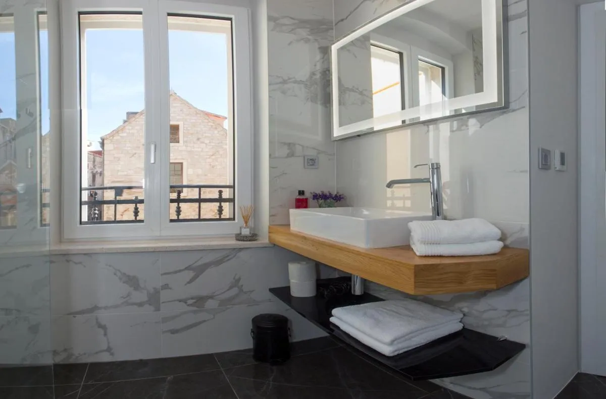 Image 5 of Luxury rooms Paula
