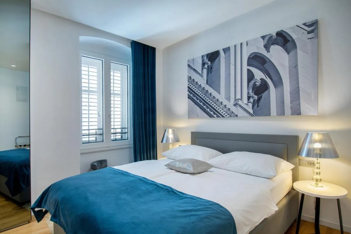 Image 1 of Luxury rooms Paula