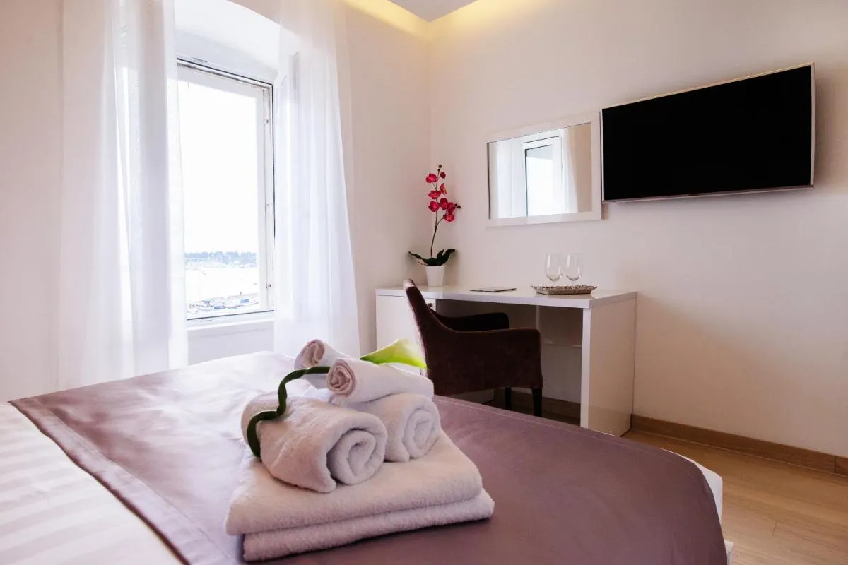 Image 1 of Luxury rooms Skystar-Split