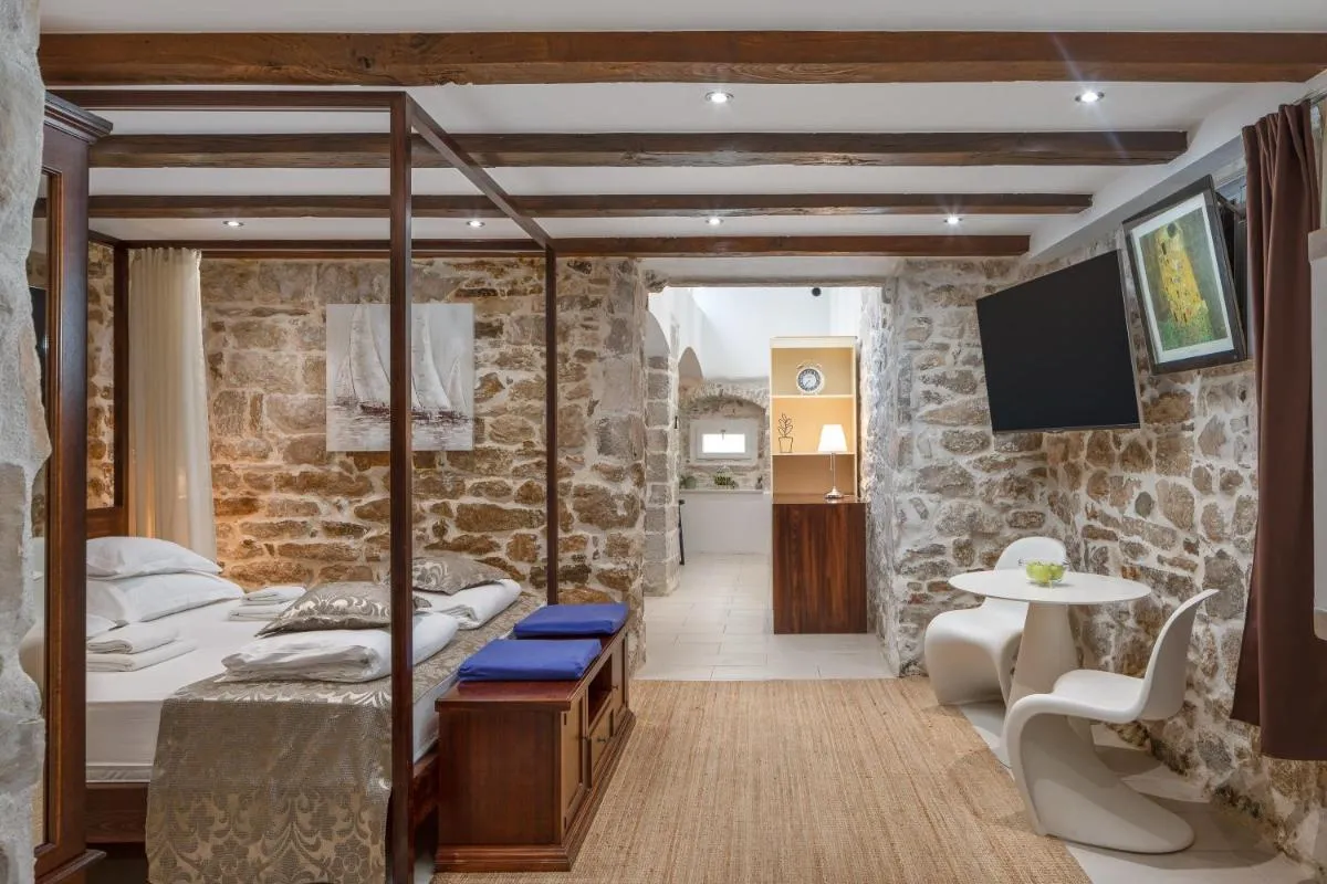 Image 6 of Luxury spacious studio in the heart of Split