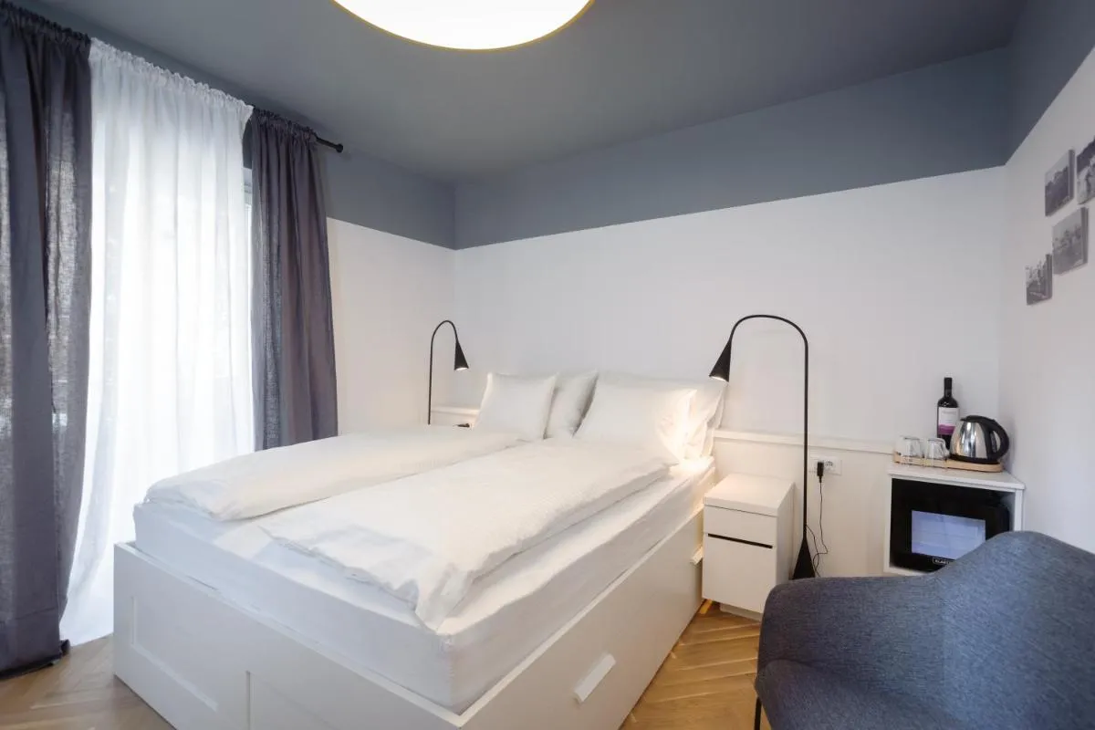 Image 1 of MK Luxury Rooms