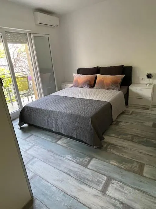 Image 1 of MarElla Bačvice Beach Apartment