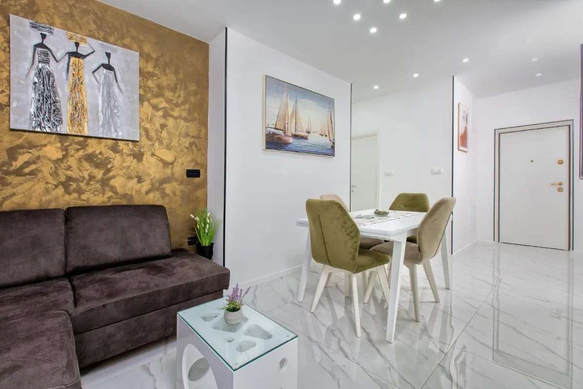 Image 3 of NEW! Luxury Apartment Dona