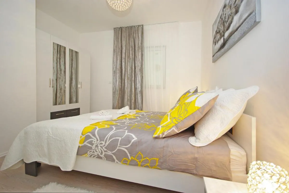 Image 1 of “NM” Luxury apartments