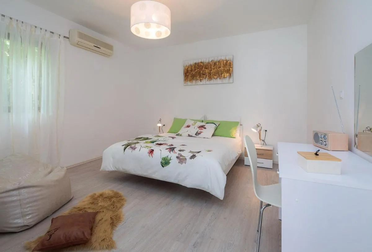 Image 5 of “NM” Luxury apartments