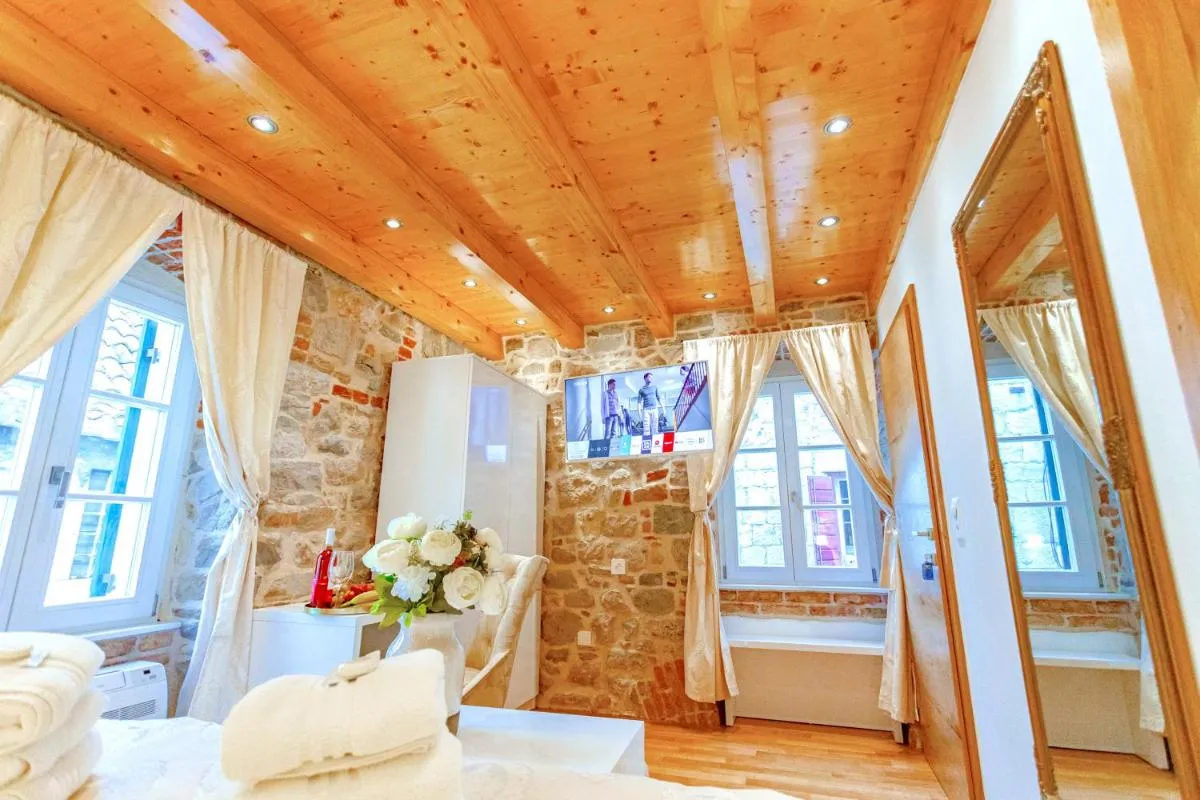 Image 2 of New Lux Villa Merissima