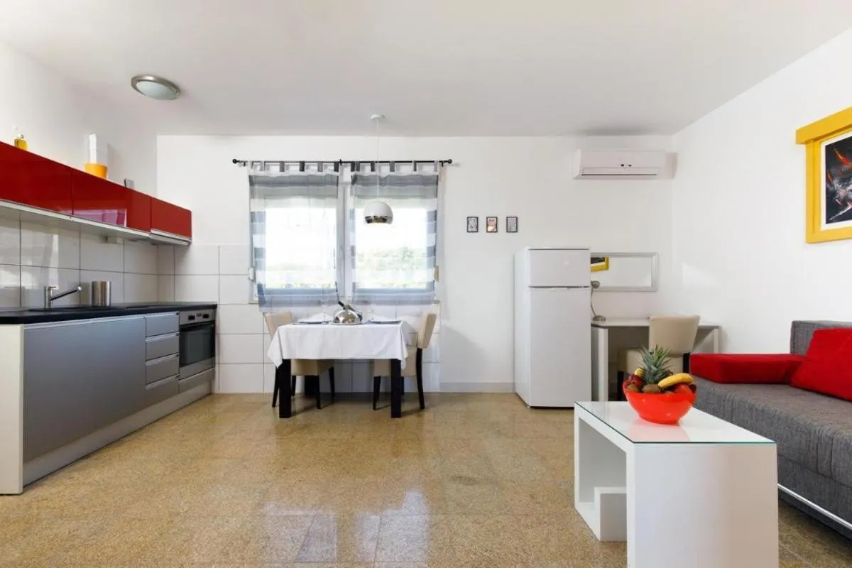 Image 4 of Nice apartment with a sea view