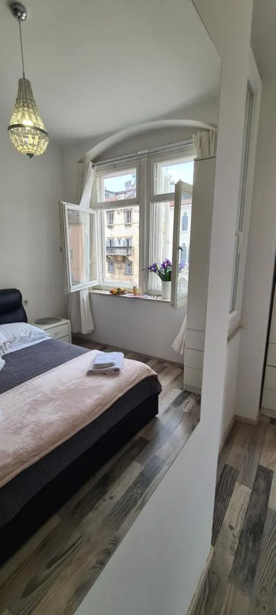 Image 6 of Old Square view apartment