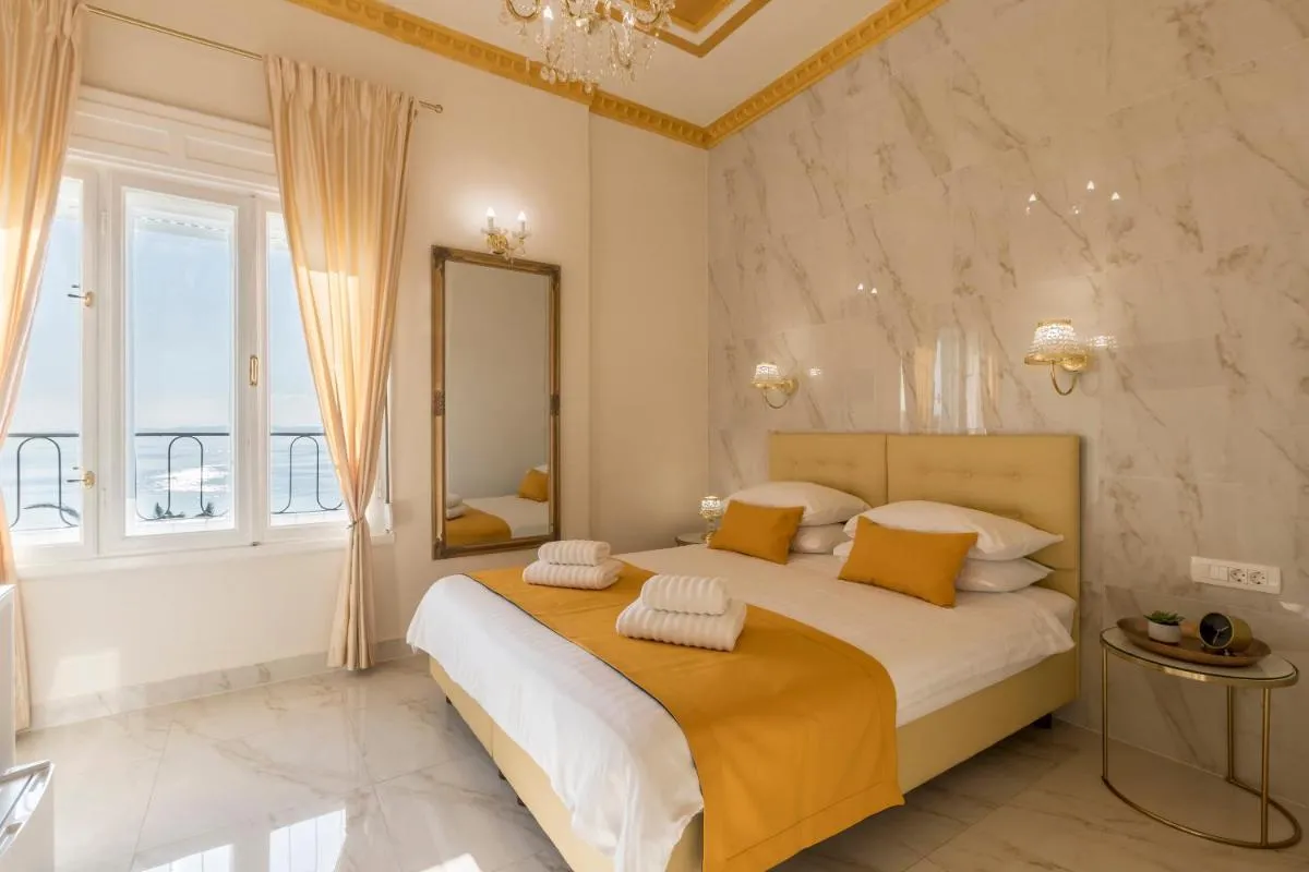 Image 1 of Olivia Luxury Rooms