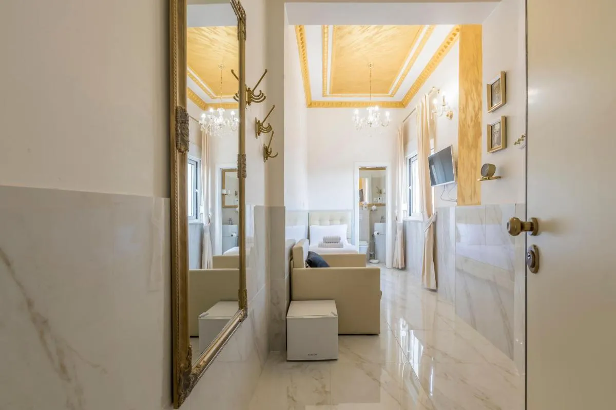 Image 2 of Olivia Luxury Rooms