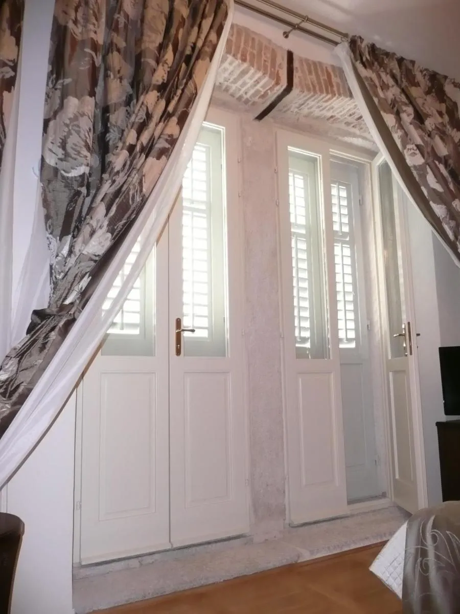 Image 4 of Palace Augubio