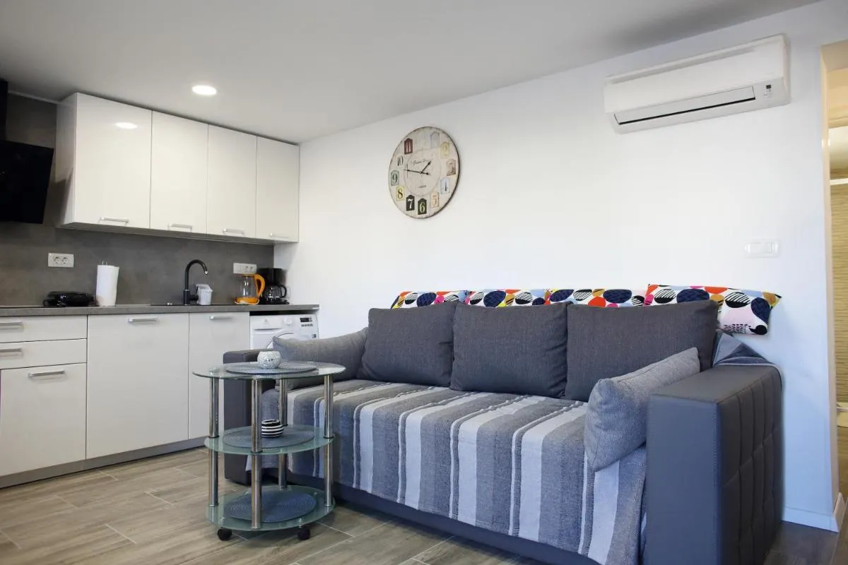 Image 3 of Pearl Apartment