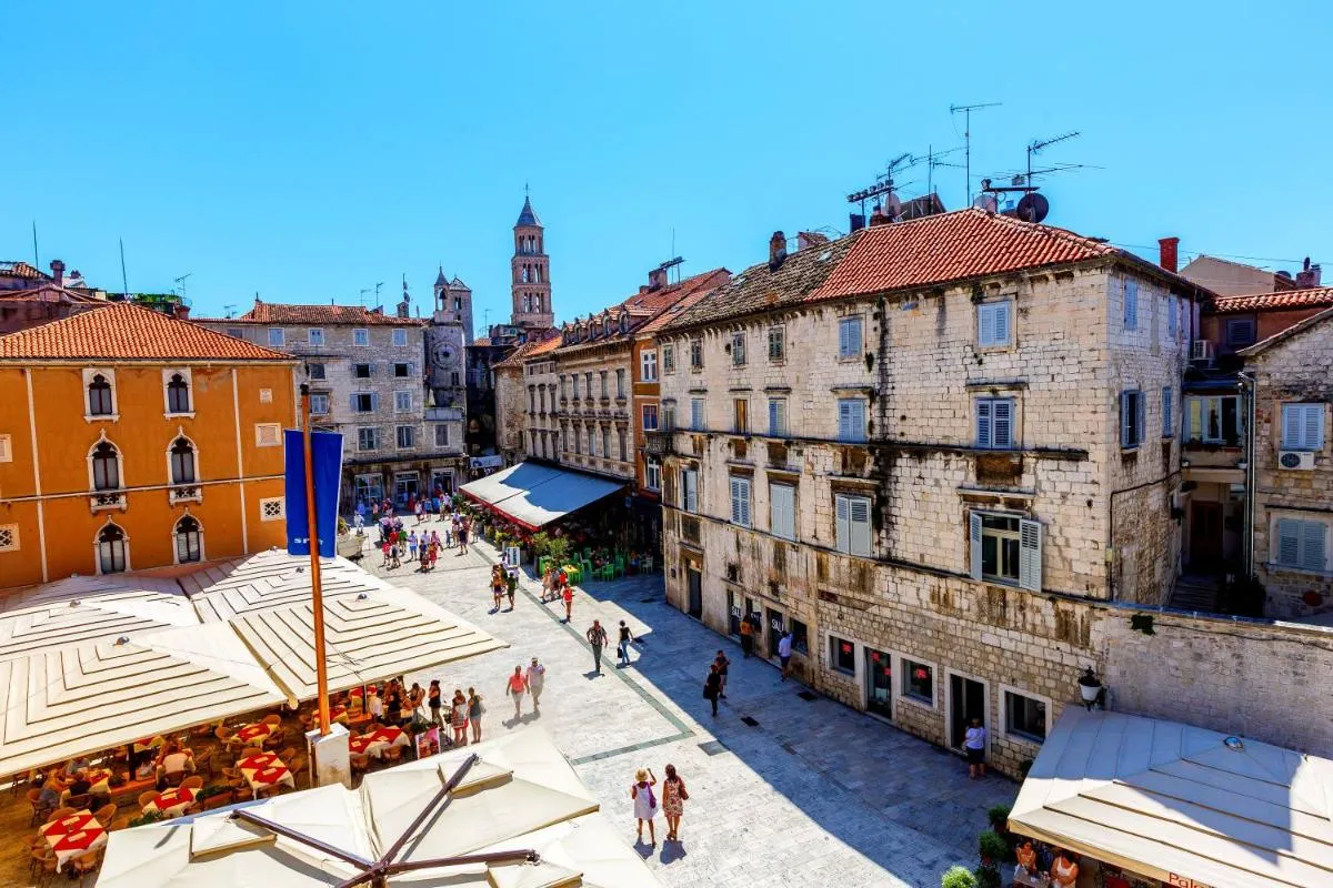 Image 2 of Piazza dei Signori Penthouse