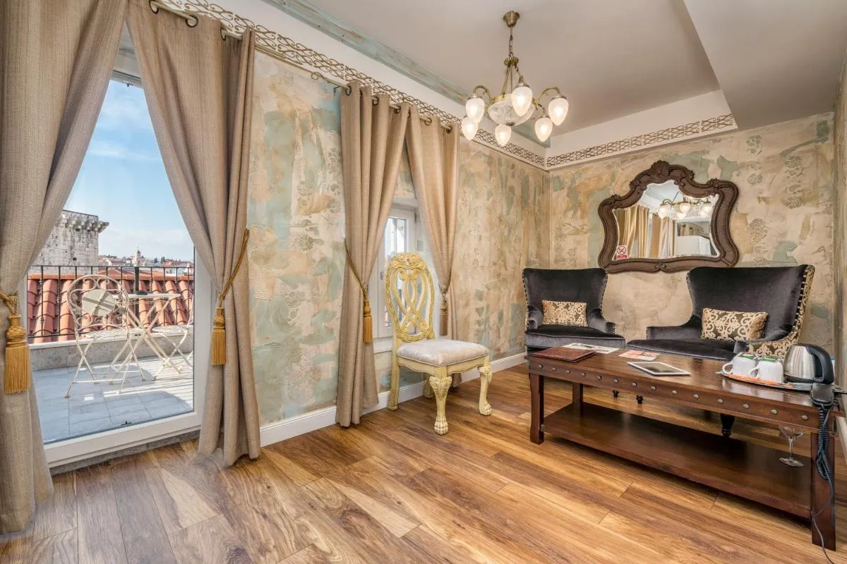 Image 2 of Plaza Marchi Old Town – MAG Quaint & Elegant Boutique Hotels
