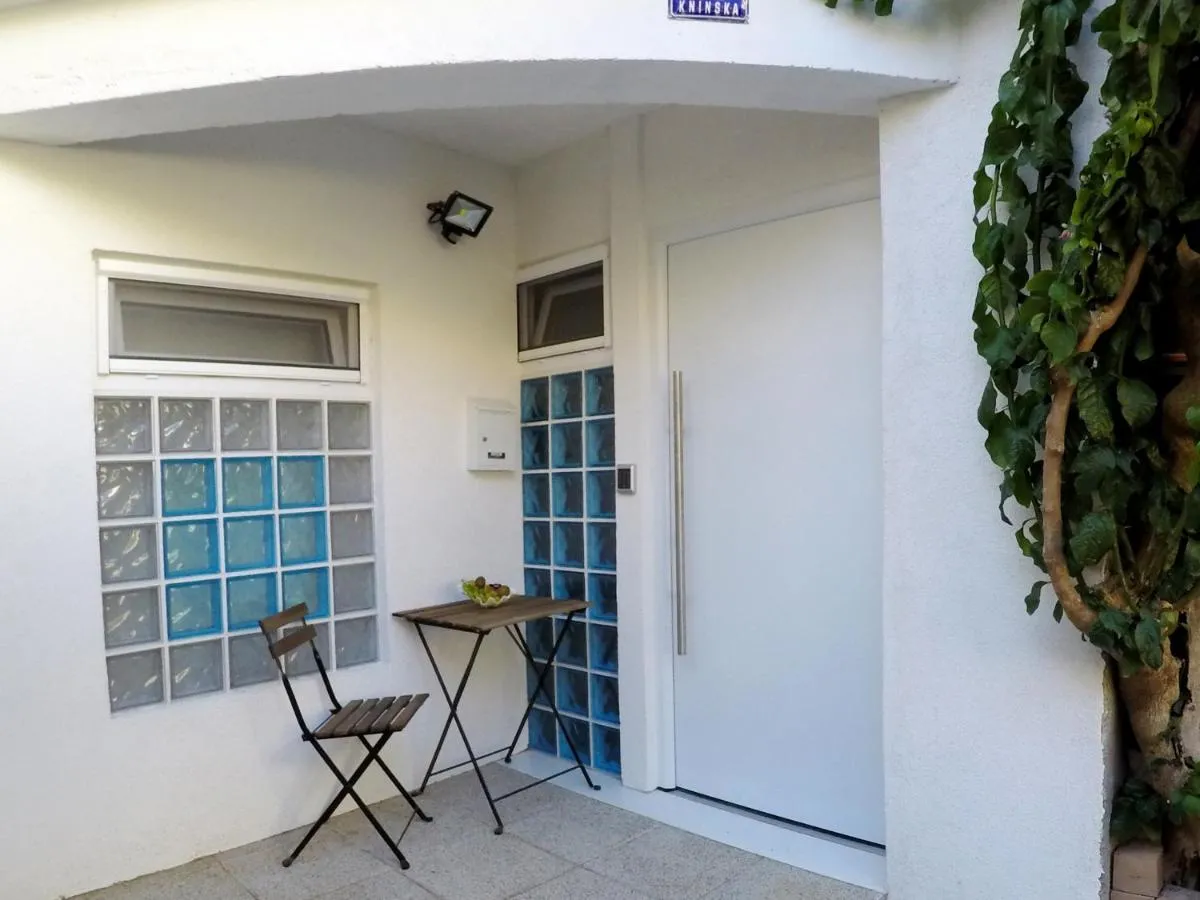 Image 5 of Plaza Stone Apartment
